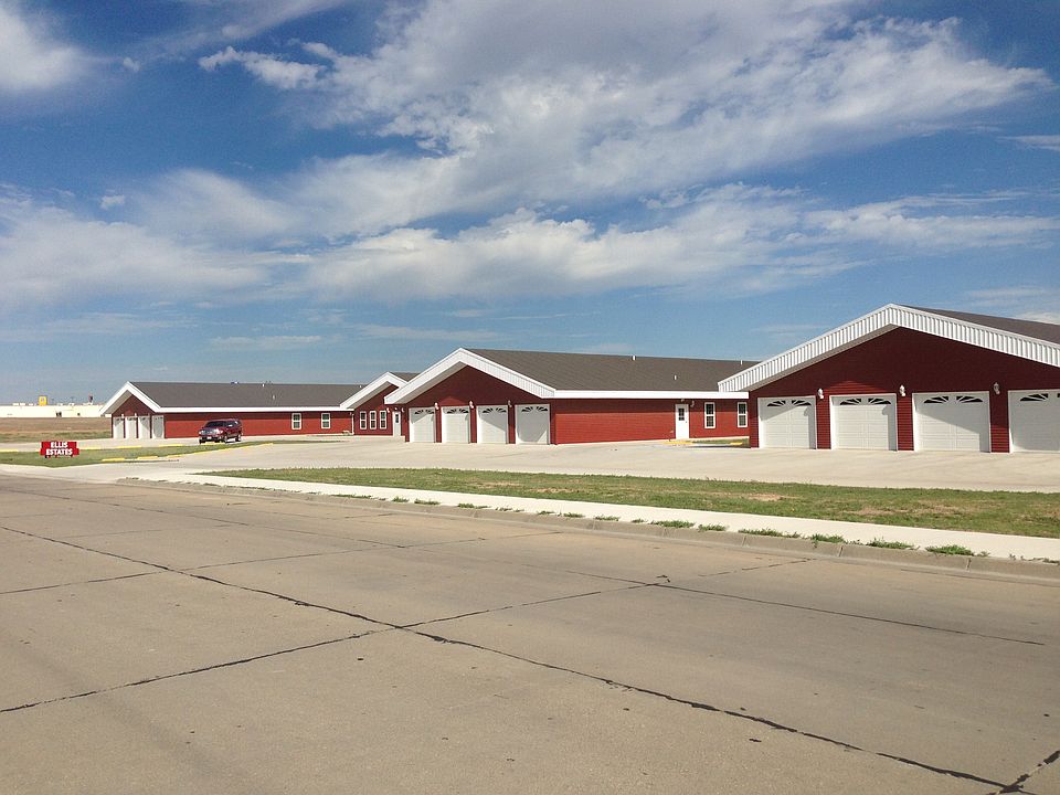 ellis estates exterior