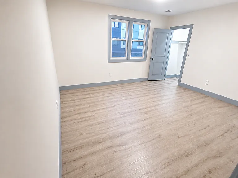 659 S 11th St #2 — Photo 1