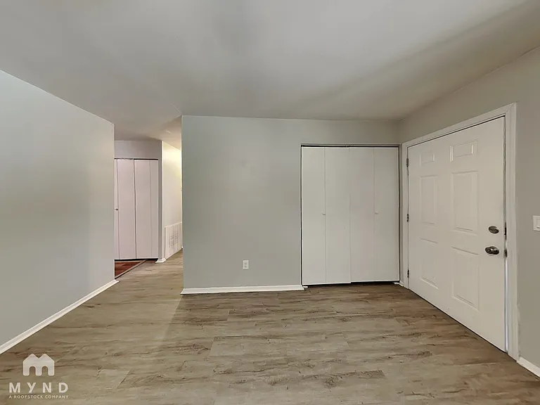 4484 Bonnie Glen Ct — Photo 5