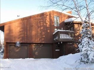 6761 Round Tree Dr, Anchorage, AK 99507