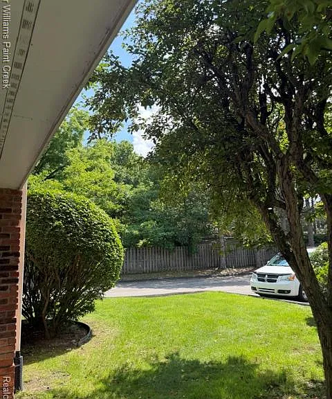 42630 Plymouth Hollow Dr — Photo 16