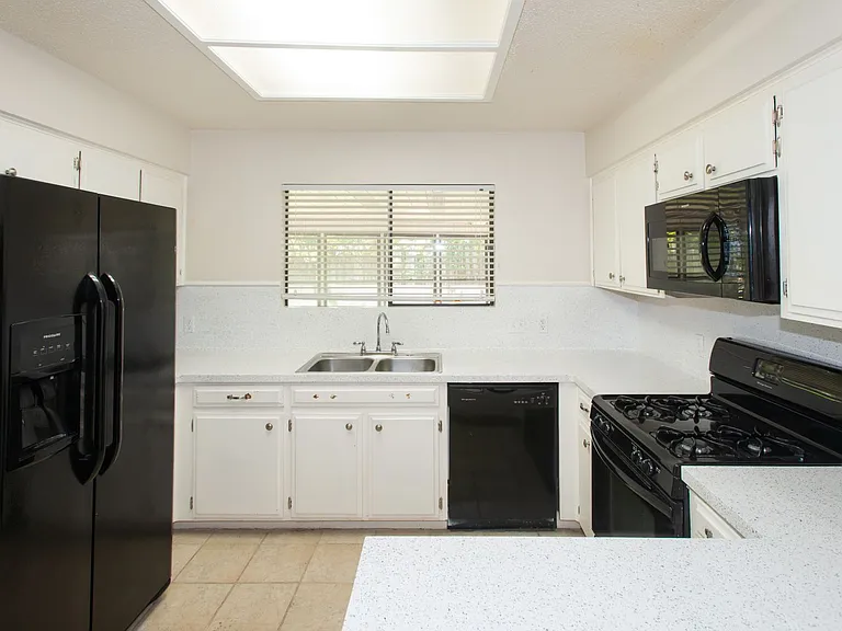5811 Cannon Mountain Dr — Photo 13