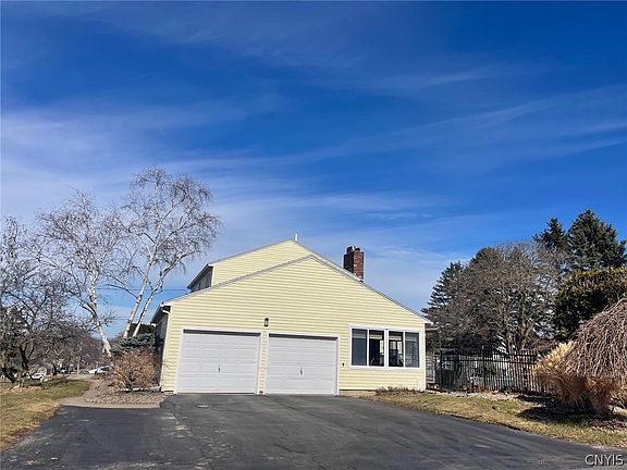 3rd image of 430 Betsinger Rd