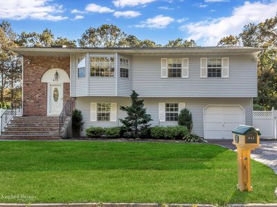 412 Atwell St, Holbrook, NY, 11741
