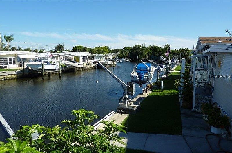 1st image of 13 Yawl Ln