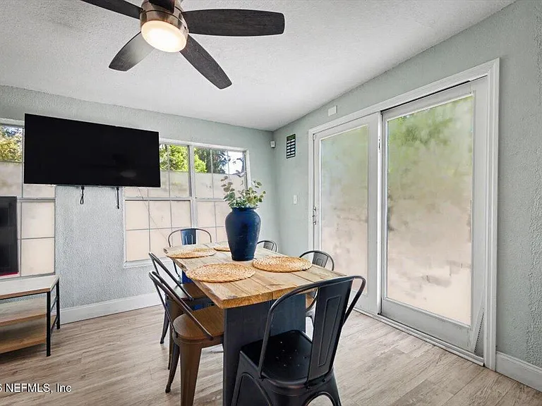 719 S Shores Rd #2 — Photo 38