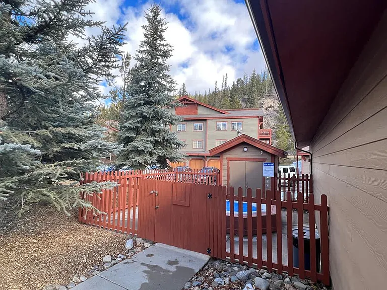 290 Revett Dr #ID1387653P — Photo 29