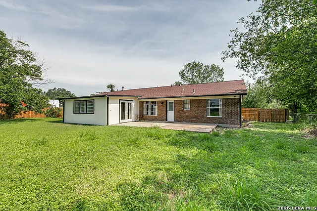 715 E Sunshine Dr — Photo 23