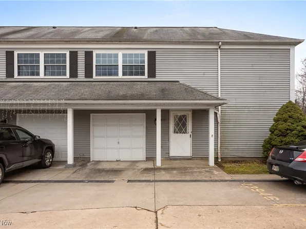 13946 Oakbrook Dr, North Royalton, OH 44133