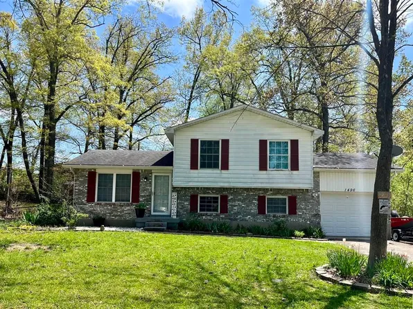 1496 Spruce Ct, Radcliff, KY 40160