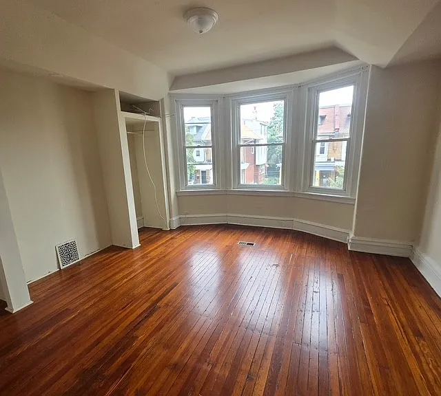 4906 N Camac St — Photo 10