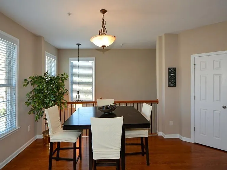 6135 Indian Wood Cir SE — Photo 12