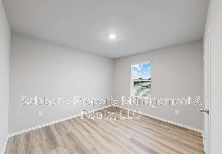 316 Smith Rd — Photo 15