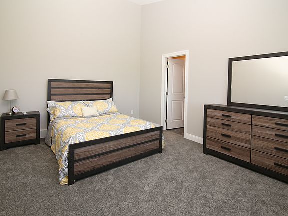4th image of 5261 Overlook Ln