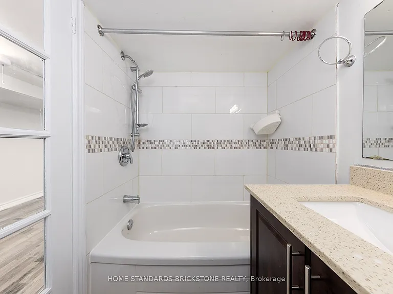 792 Pape Ave #LOWER — Photo 14