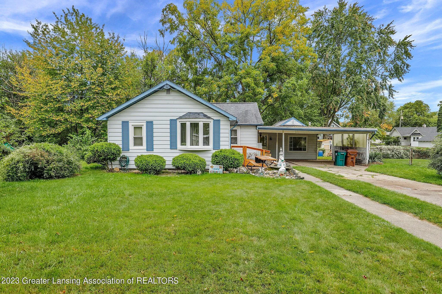 630 Samantha Ave photo 1