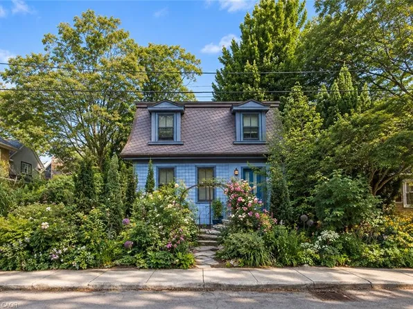 43 Burnet St, Oakville, ON L6K 1B6