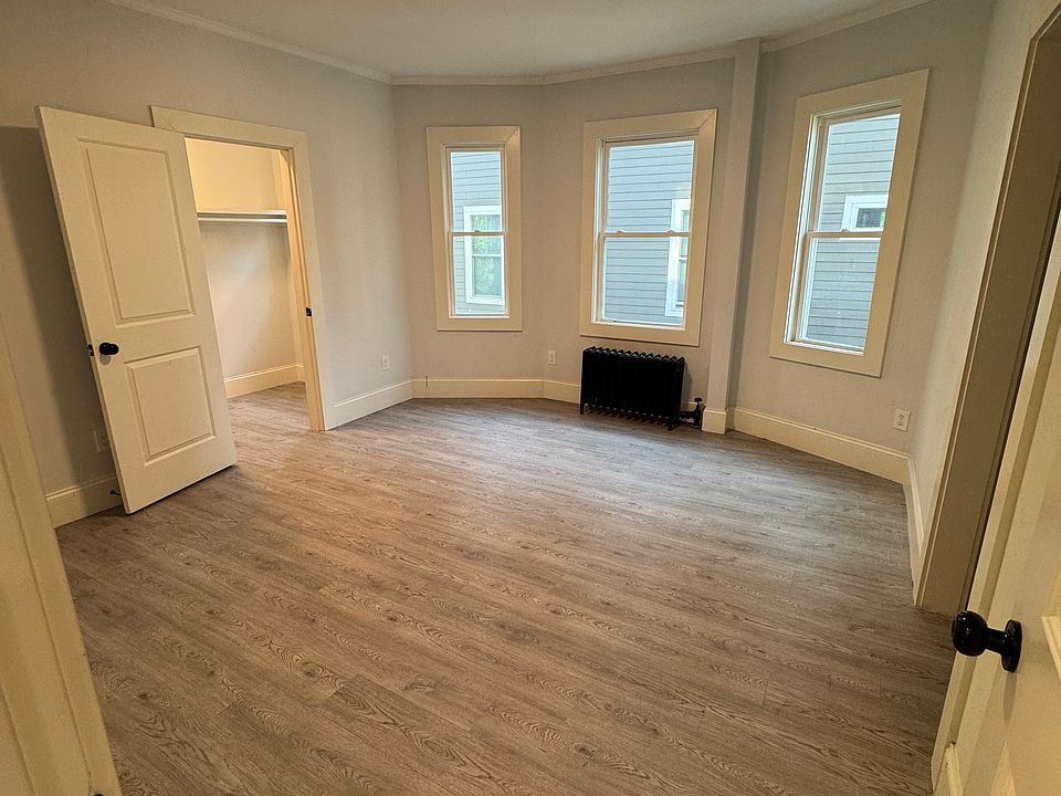 1st image of 22 Browning Ave APT 2