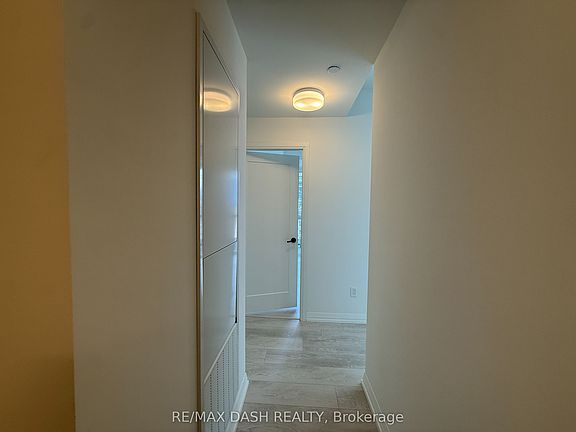 5th image of 280 Dundas St W #2505