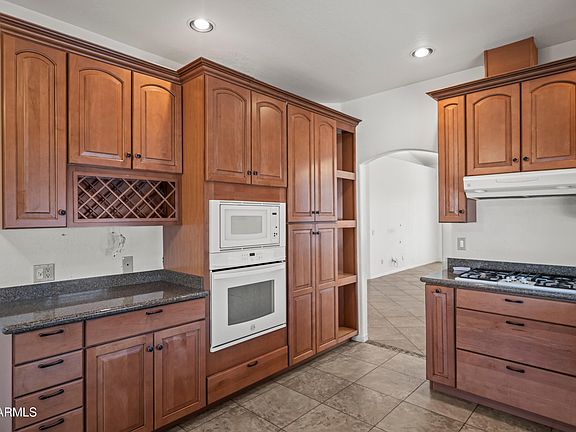 4th image of 24613 S ONTARIO Drive