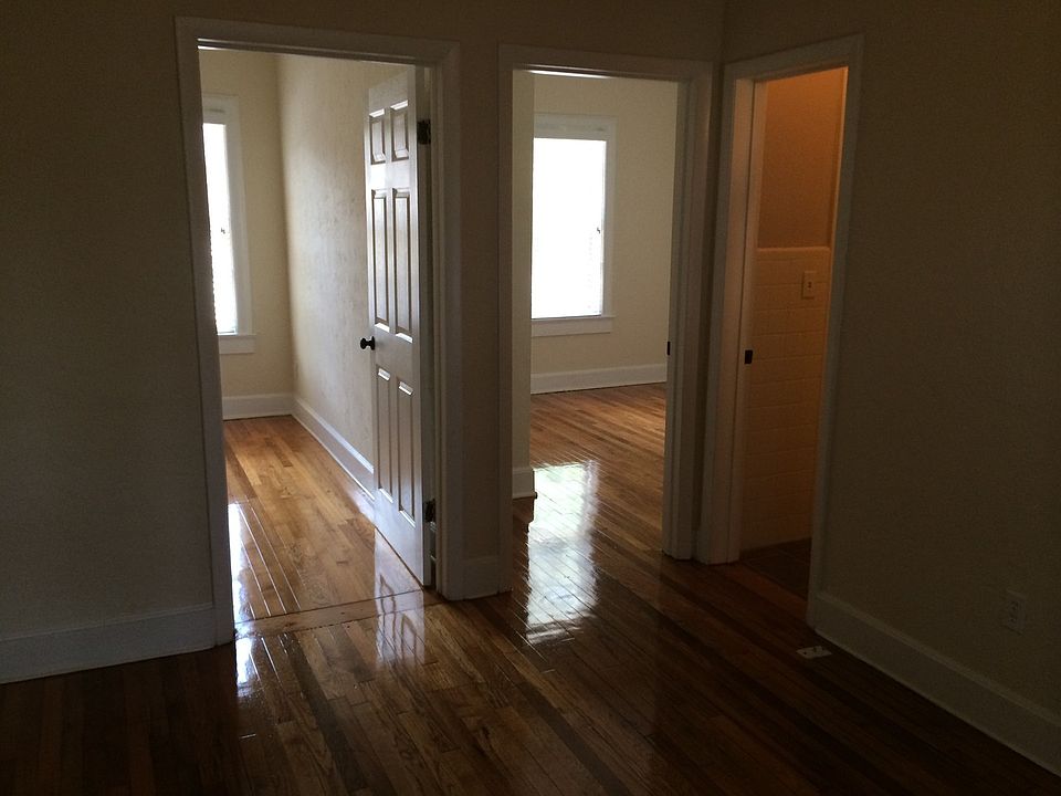1st image of 917 SW 5th Ave #A