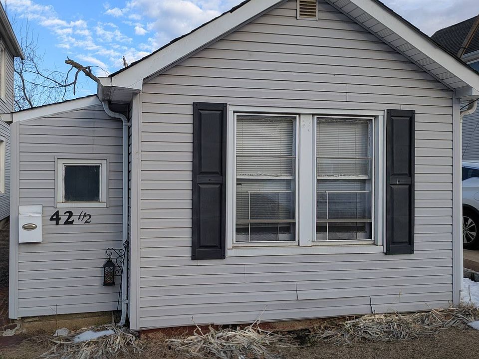 1st image of 42 1/2 Quaid Ave