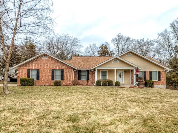 6012 Lafayette Dr, Weldon Spring, MO 63304