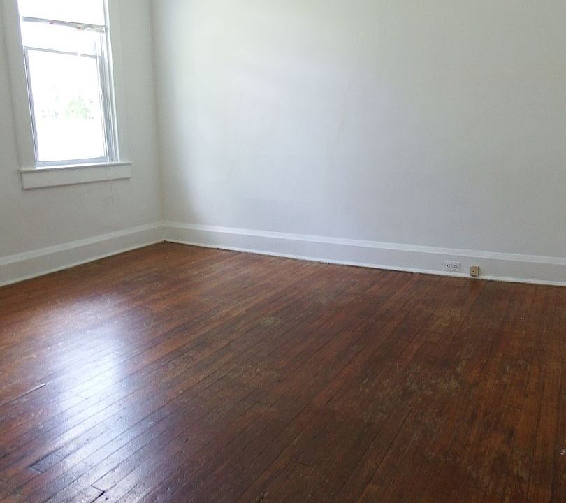 2nd image of 3016 Gibbons Ave APT A