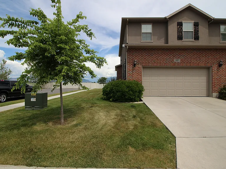 157 S 2775 W — Photo 3