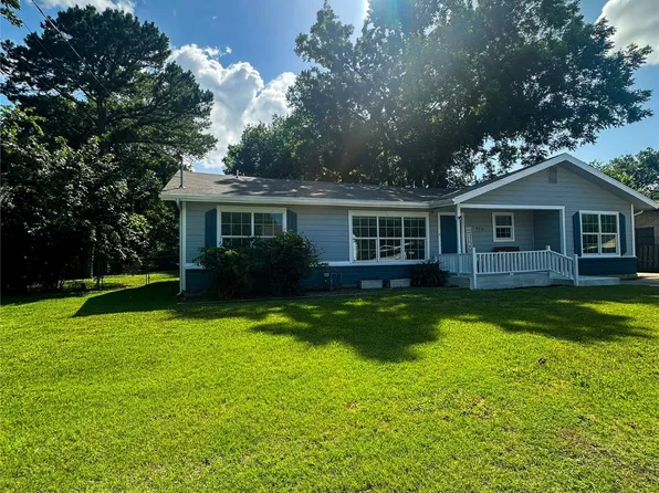 909 Baird St, Cleburne, TX 76033