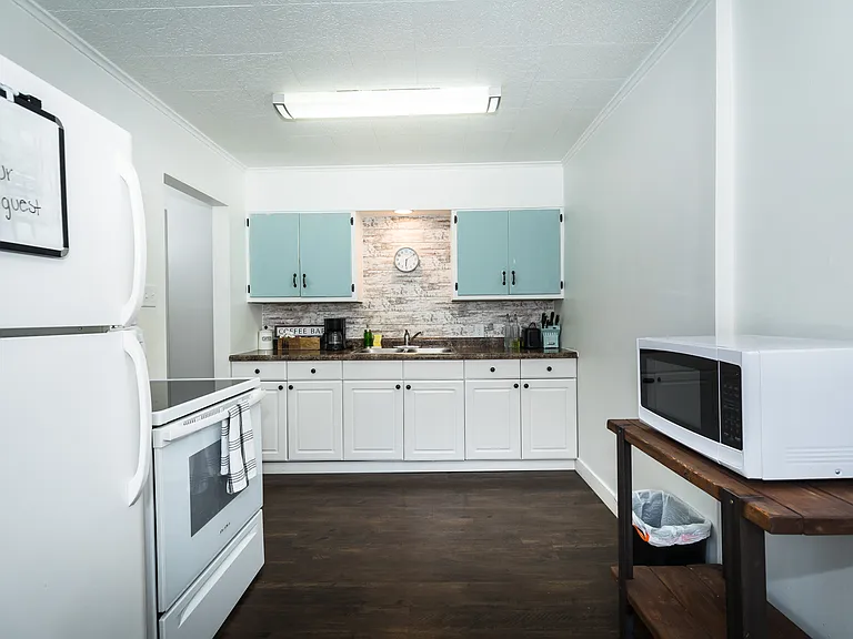 7102 Cedar Ave S — Photo 11