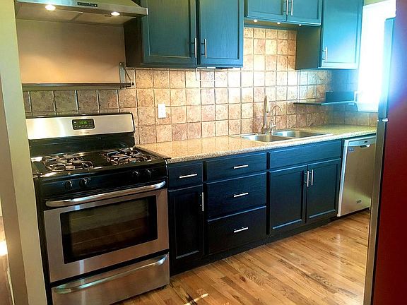 3rd image of 210 S Weir Dr