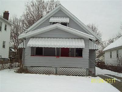 1st image of 1924 Waltham Ave