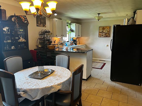 3rd image of 661 W County Road 150 N