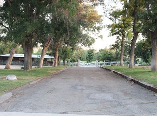 42395 Calle Contento Rd, Temecula, CA 92592