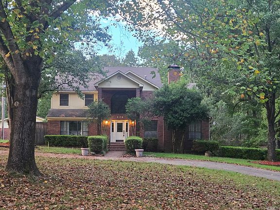 2nd image of 426 Mills Park Rd