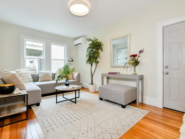 55 Howard St #2, Cambridge, MA 02139