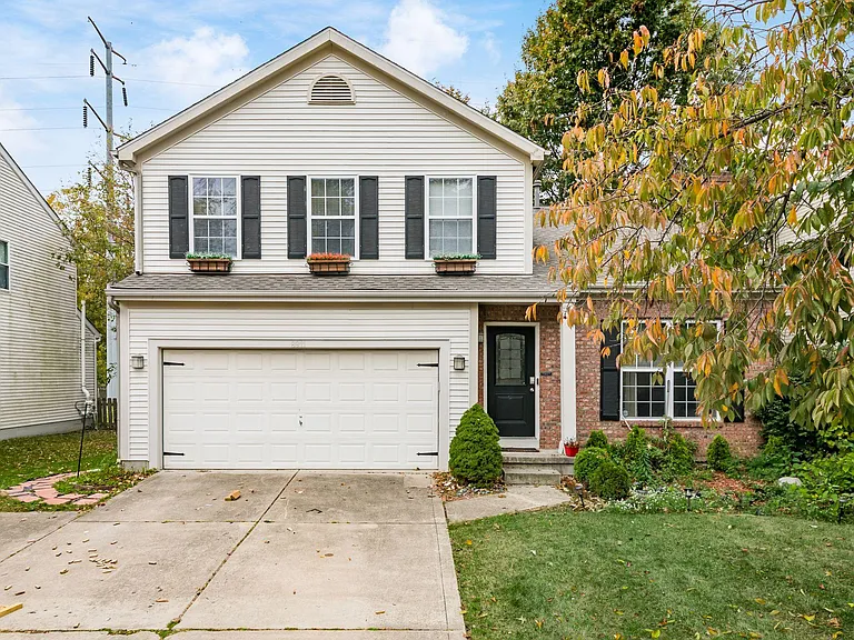 8911 Garrett St — Photo 1