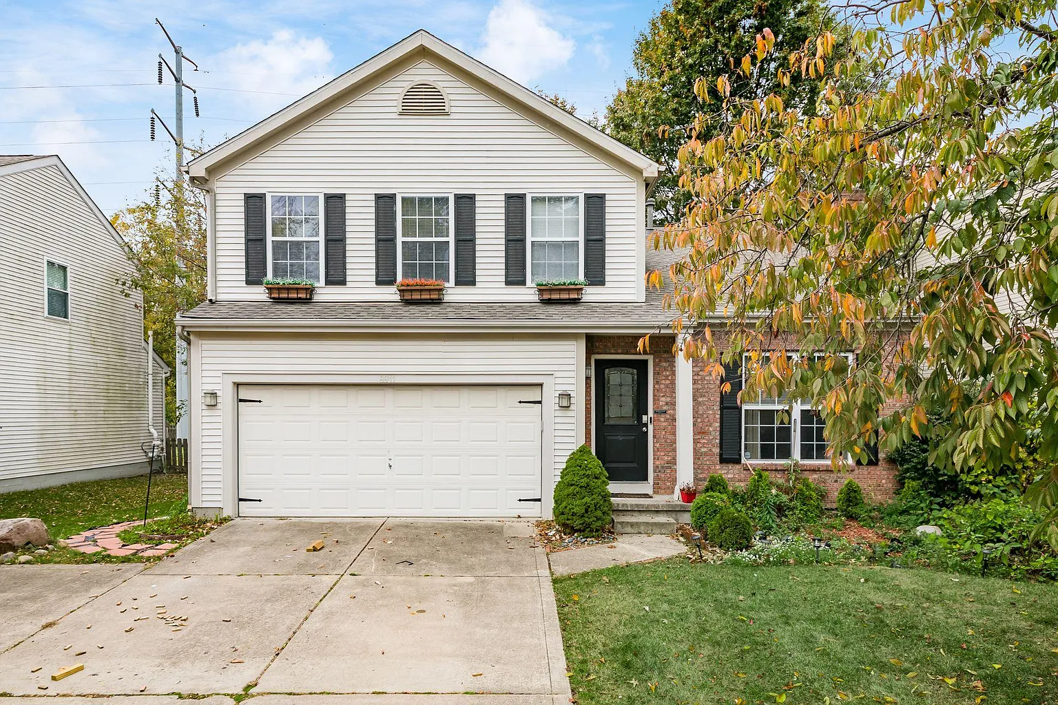 8911 Garrett St photo 1