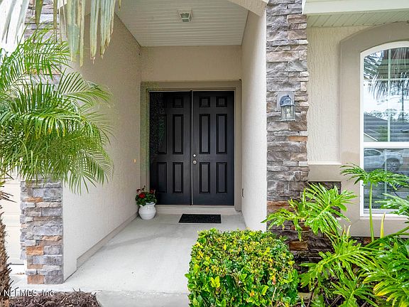 3rd image of 106 CARNAUBA Way