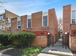 1613 W Greenleaf Ave UNIT F, Chicago, IL 60626