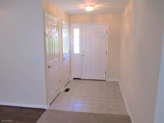 2nd image of 18 Bourne Cir #1103