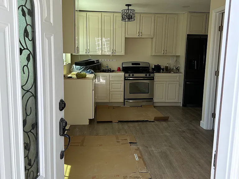 172 Mount Carmel Dr #B — Photo 5