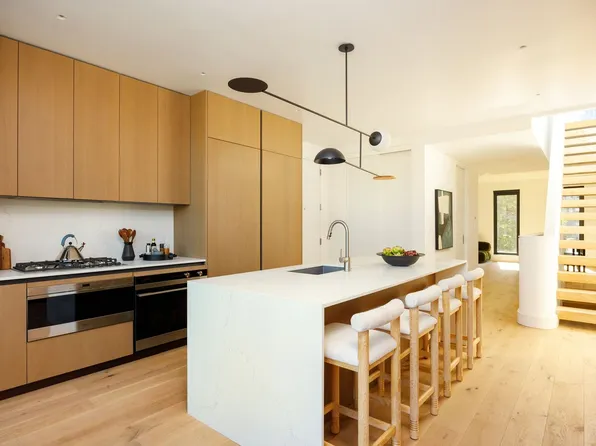 76 North 8th Street image 4 of 21