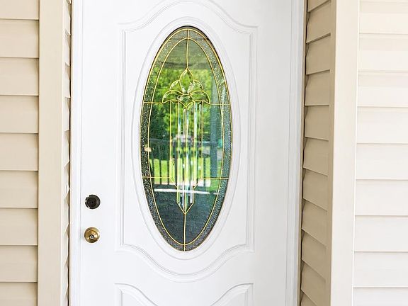 3rd image of 470 Camellia Ln