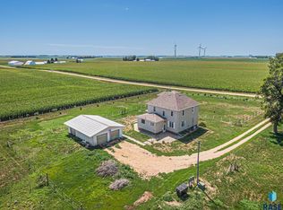 538 90th Ave, Luverne, MN 56156
