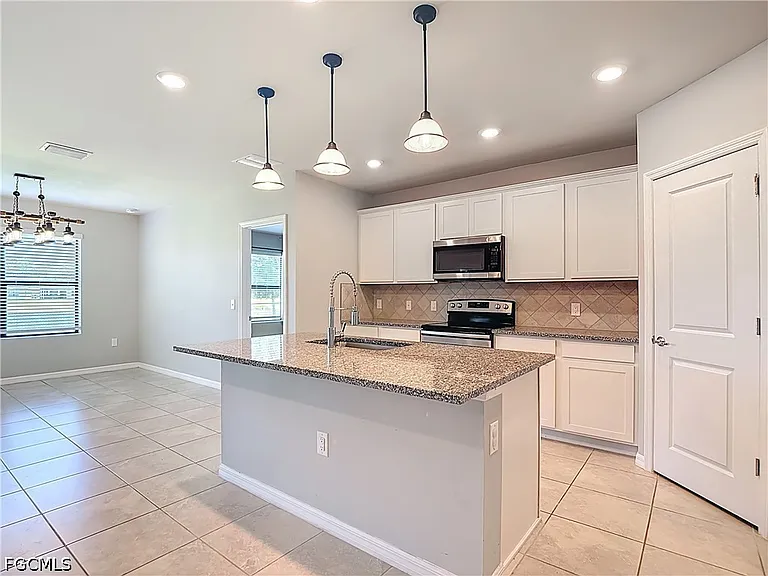 16056 Enclaves Cove Dr — Photo 9