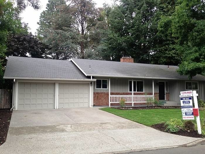 1st image of 2043 SE Oak Crest Dr