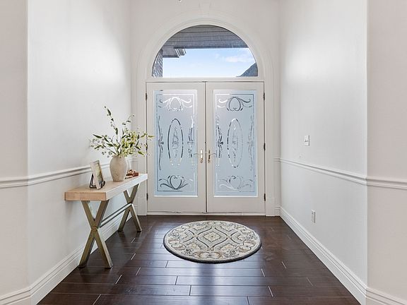 2nd image of 1839 River Bottom Rd