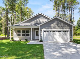 121 Neck Rd SE, Bolivia, NC 28422